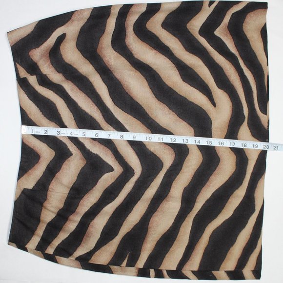 Lauren Ralph Lauren Woman Tiger Stripe Print Skirt - Picture 4 of 10